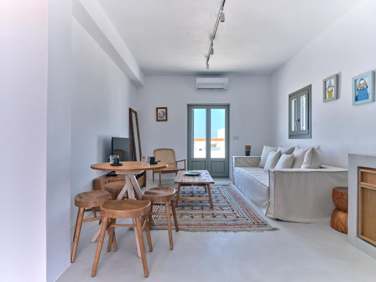 Siora Of Paros - Ammiralis & Castelis Villa เนาซา ภายนอก รูปภาพ