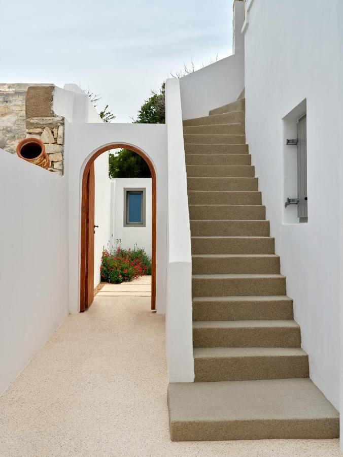 Siora Of Paros - Ammiralis & Castelis Villa เนาซา ภายนอก รูปภาพ